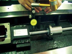 數(shù)控機床滾珠絲桿 數(shù)控機床滾珠絲桿